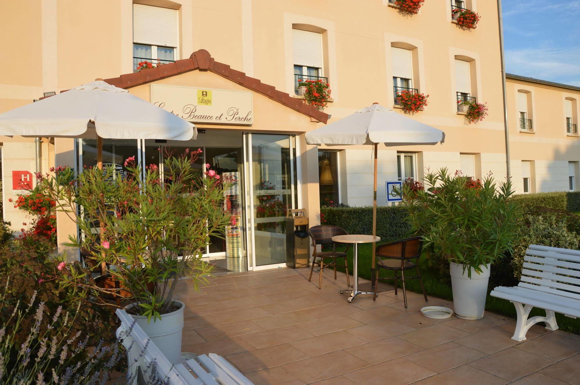 Brit Hotel Chateaudun Exterior photo